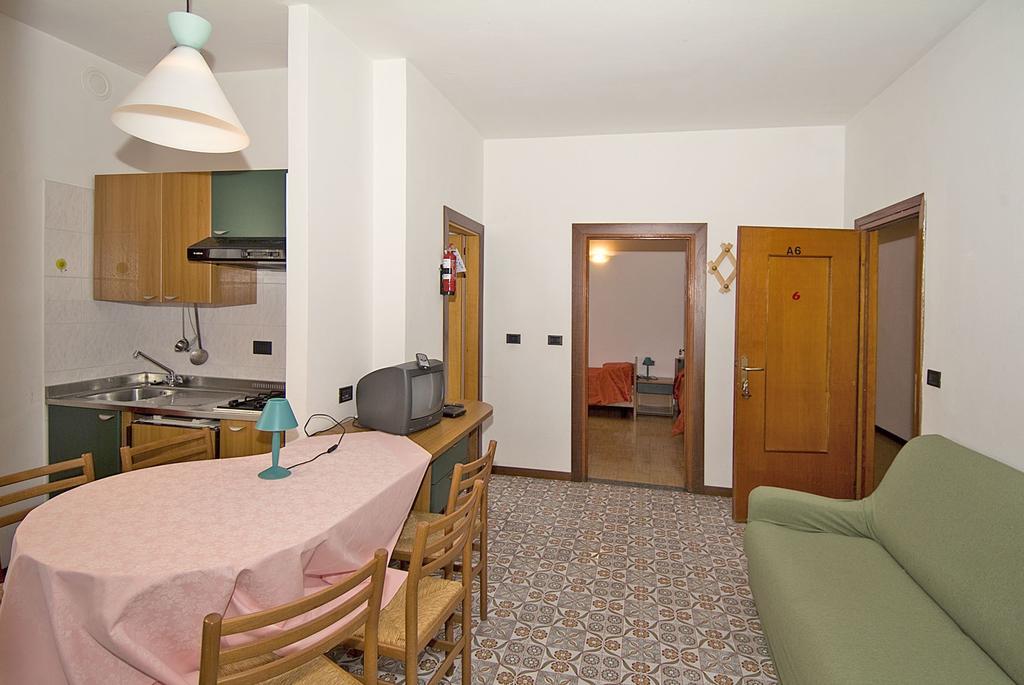 Camping Hotel Au Lac De Como Sorico Zimmer foto